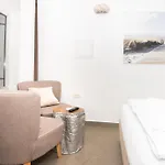 Appartamento Thomas's Cozy With Breakfast