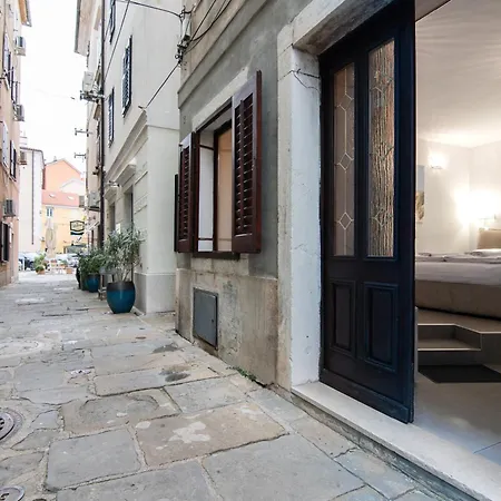 Appartamento Thomas's Cozy With Breakfast Pirano