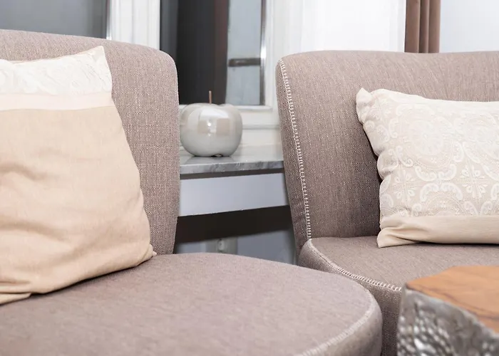 Thomas's Cozy With Breakfast Апартаменты Пиран